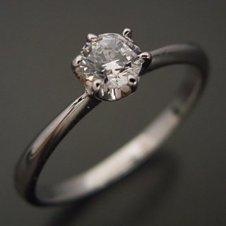 埼玉県・Tさま（購入商品：６本爪ティファニーセッティングタイプの婚約指輪 [BE36]）
