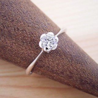 東京都・Mさま（購入商品：フラワーデザイン伏せこみタイプの婚約指輪 [BE-57]）