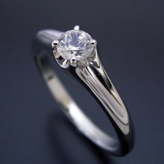 熊本県・Ｍさま（購入商品：隠れた4本爪デザインの婚約指輪[BE-64] ）