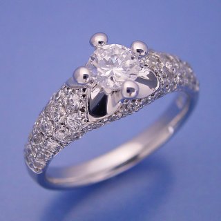 神奈川・Fさま（購入商品：柔らかい印象の可愛い婚約指輪[R3112]）