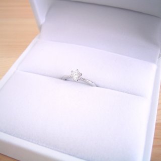 京都府・Nさま（購入商品：６本爪ティファニーセッティングタイプの婚約指輪 [BE-36]）