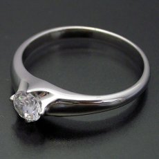 画像2: 雫の王冠をイメージした婚約指輪 (2)