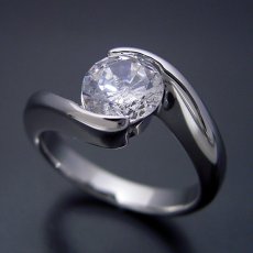 画像1: １カラット版：抱き合わせ伏せこみタイプの婚約指輪 (1)
