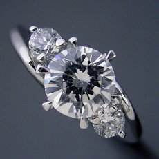画像4: １カラット版：６本爪サイドメレデザインの婚約指輪 (4)