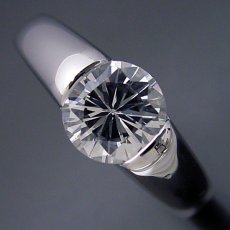 画像4: １カラット版：甲丸リングにダイヤモンドを埋め込んだ婚約指輪 (4)