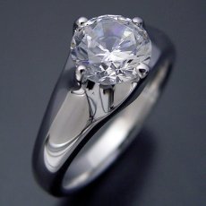 画像1: １カラット版：雫の王冠をイメージした婚約指輪 (1)