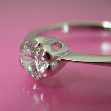 画像5: フラワーデザイン伏せこみタイプの婚約指輪 (5)