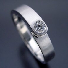 画像2: 店長の結婚指輪がベースの結婚指輪 (2)