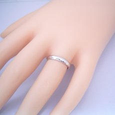 画像3: 最高のシンプルデザインである甲丸タイプの結婚指輪 (3)