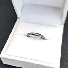 画像7: 最高のシンプルデザインである甲丸タイプの結婚指輪 (7)