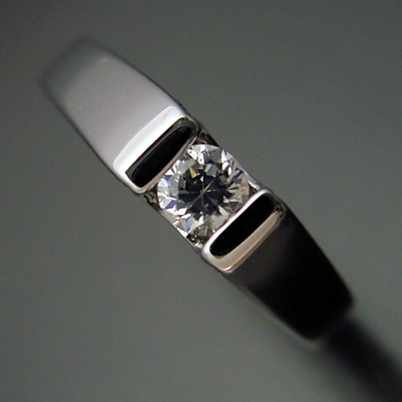 画像3: 不思議なデザインの婚約指輪 (3)