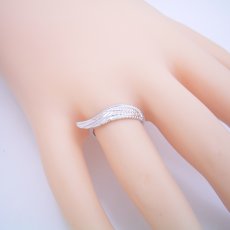 画像5: 長く使える指輪としてデザインしたフェザー（羽）の結婚指輪 (5)
