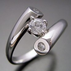 画像1: 婚約指輪がテーマの婚約指輪 (1)