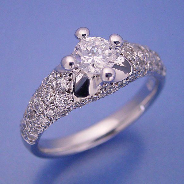 柔らかい印象の可愛い婚約指輪 婚約指輪 エンゲージリング 婚約指輪 エンゲージリング の販売 ブリリアントジュエリー