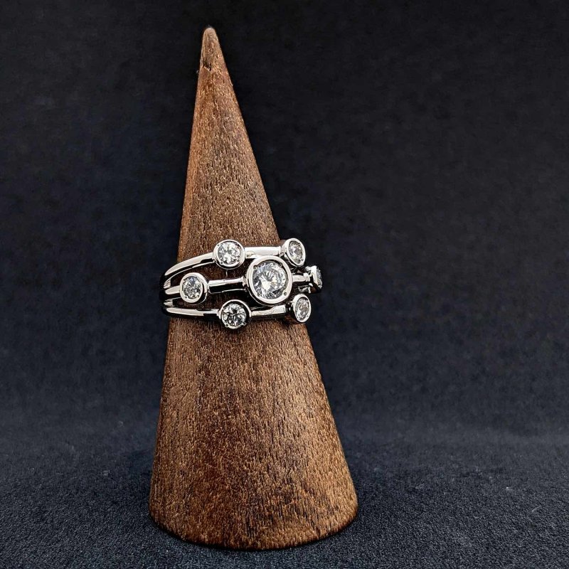 画像7: 0.5カラット版：身に着ける人を選ぶ大人の婚約指輪 (7)