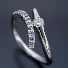 画像3: シンプルで豪華な婚約指輪 (3)