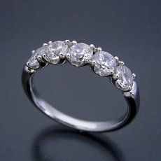 画像2: 一番お気に入りのハーフエタニティリングの婚約指輪 (2)
