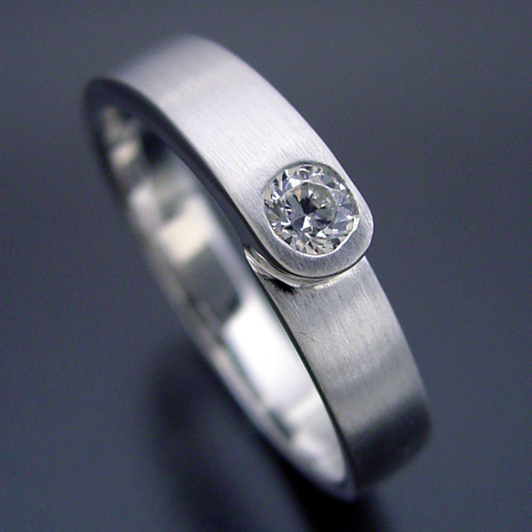 店長の結婚指輪がベースの結婚指輪