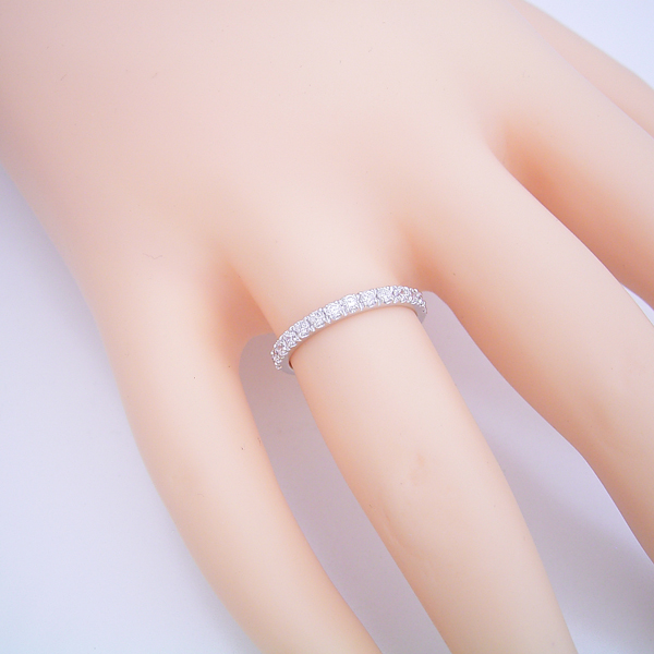 サイドがスッキリでシンプルなフルエタニティリング 婚約指輪(エンゲージリング) 婚約指輪(エンゲージリング)の販売「ブリリアントジュエリー」